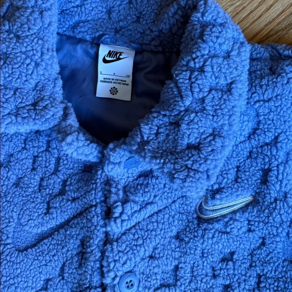 Nike small Lavender fleece Teddy Button-Up Jacket